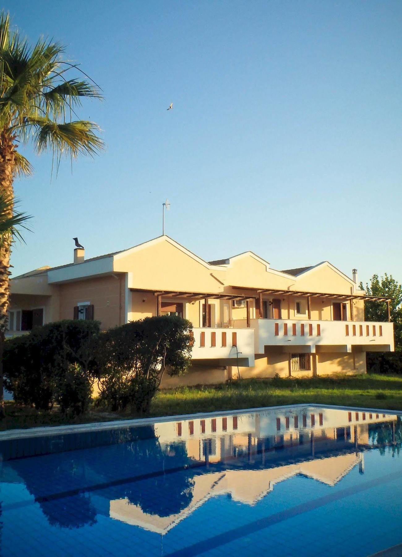 Leone Luxury Villas Kalamákion Eksteriør billede